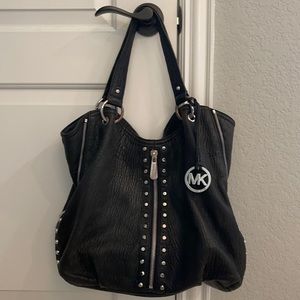 MICHAEL KORS STUDDED LEATHER TOTE